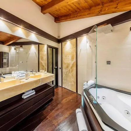 Mountain Casa Chiave Cortina *